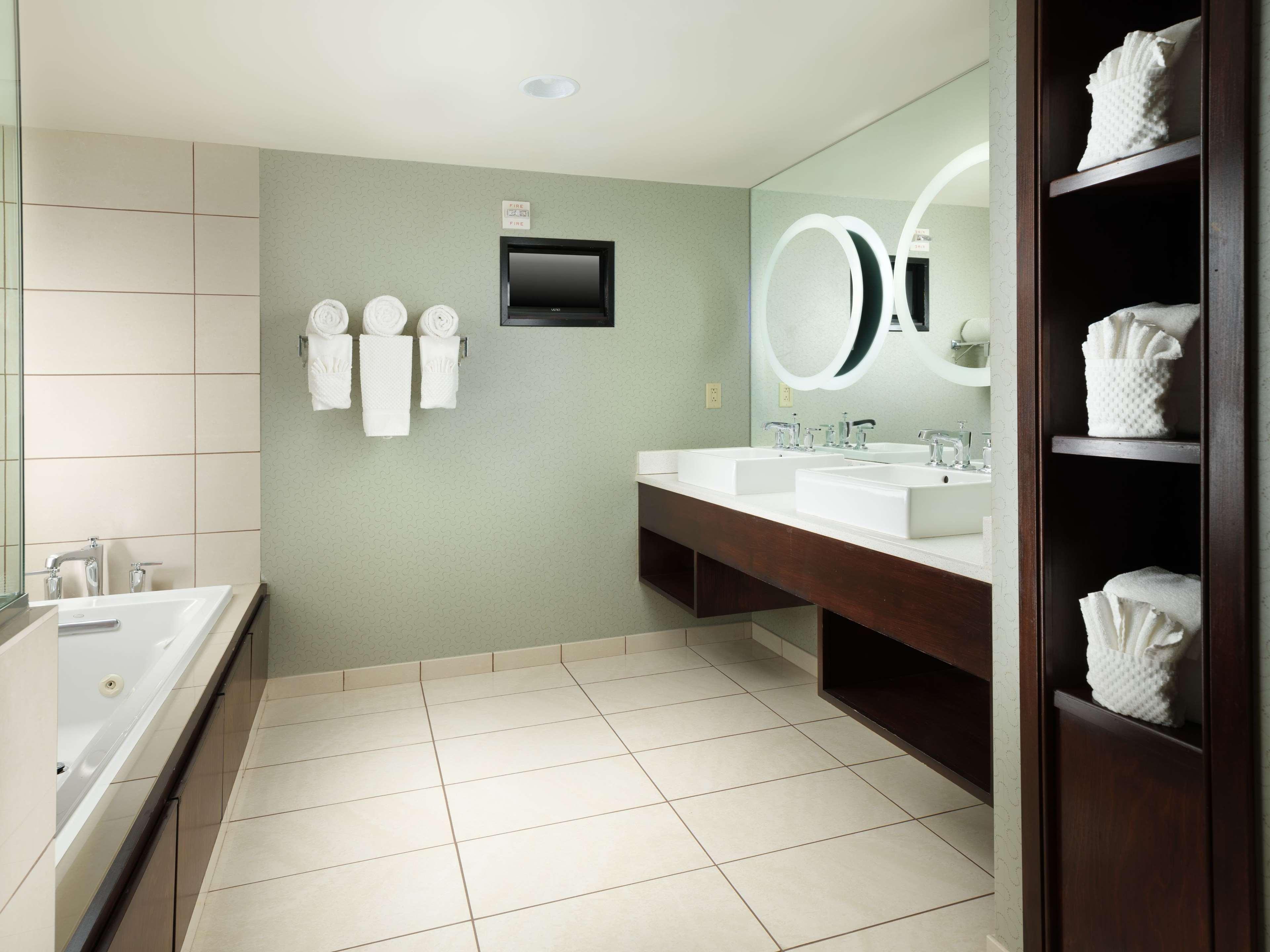 Doubletree By Hilton Hotel Chattanooga Downtown Экстерьер фото