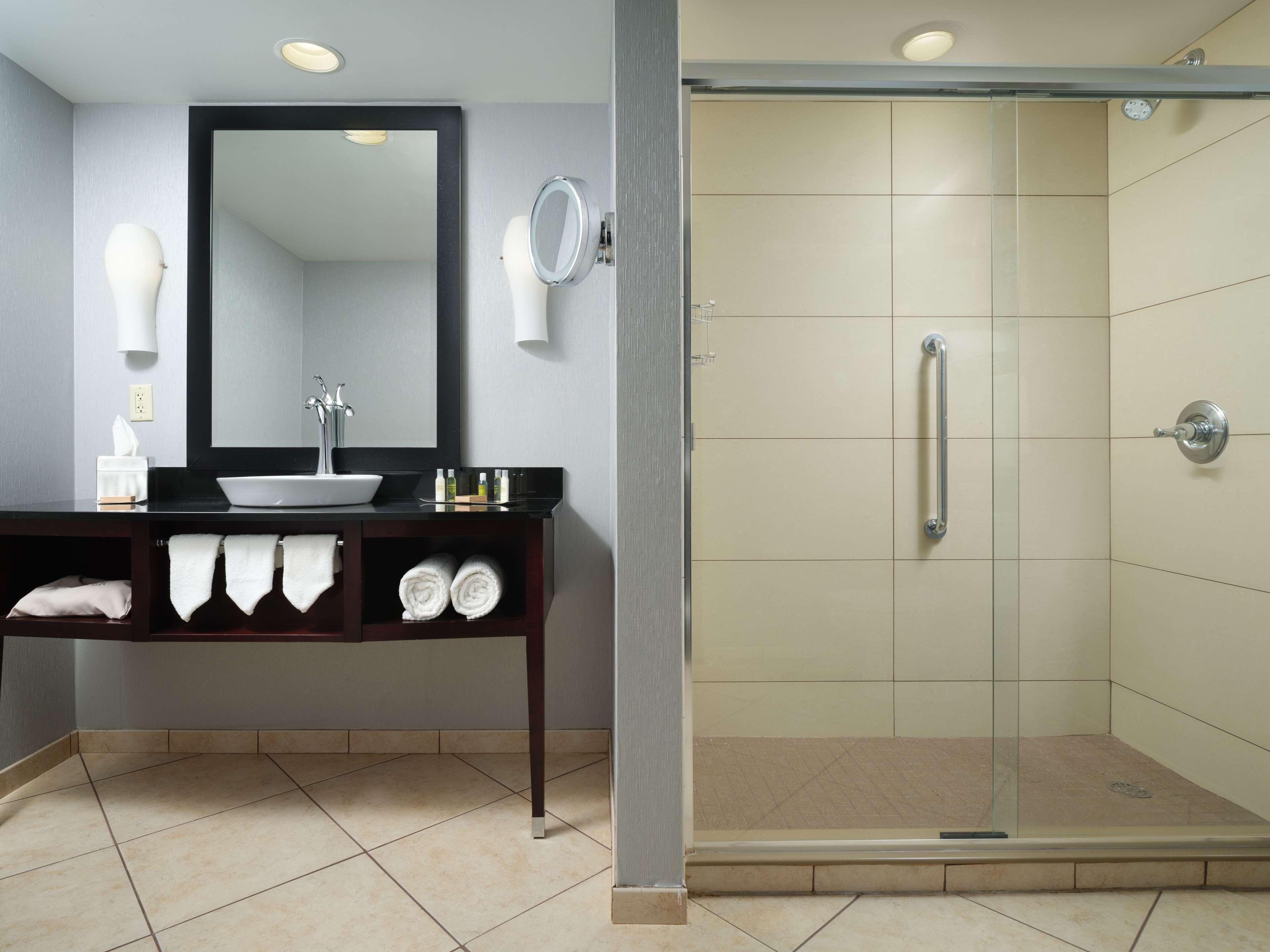 Doubletree By Hilton Hotel Chattanooga Downtown Экстерьер фото