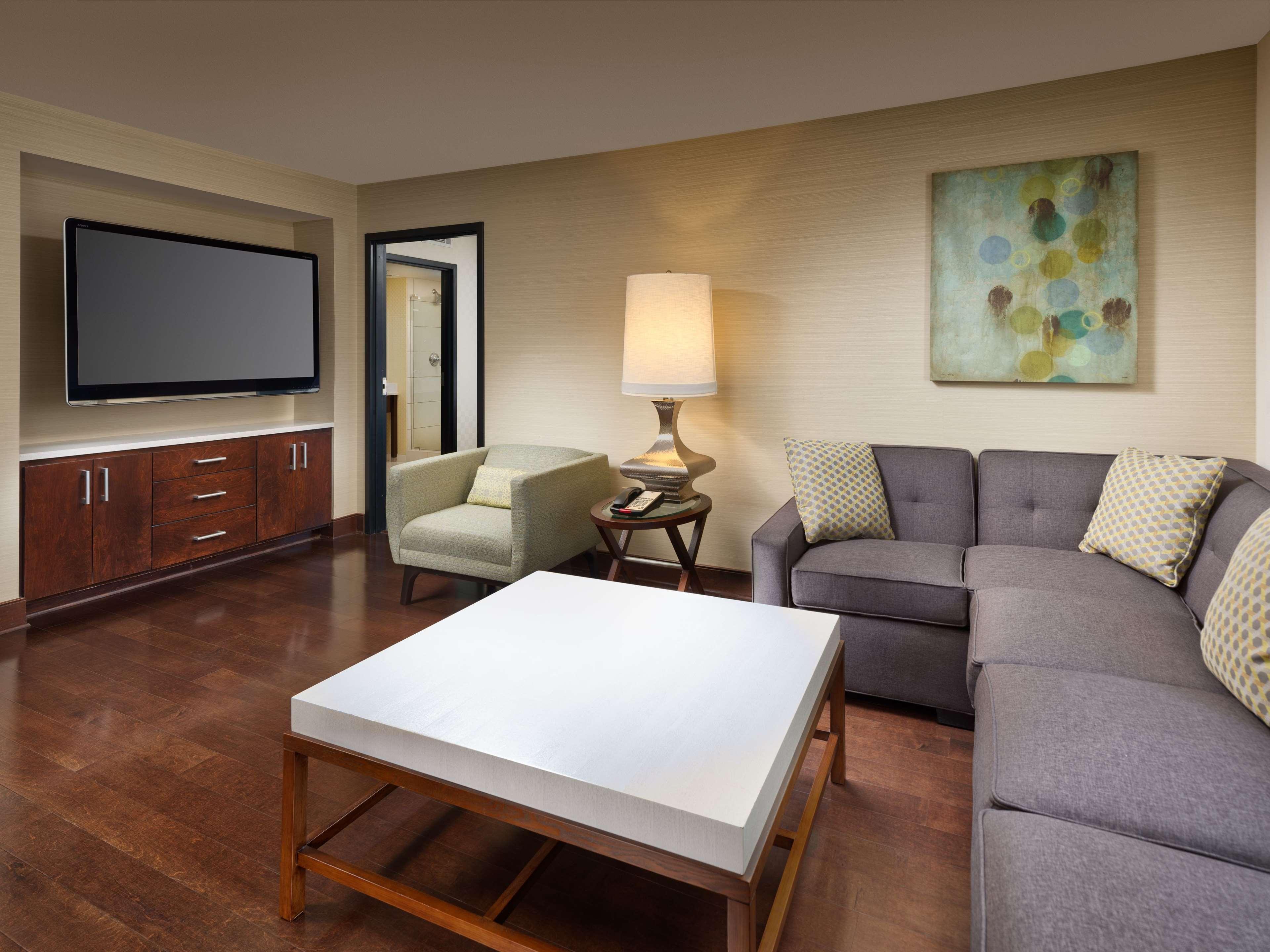 Doubletree By Hilton Hotel Chattanooga Downtown Экстерьер фото