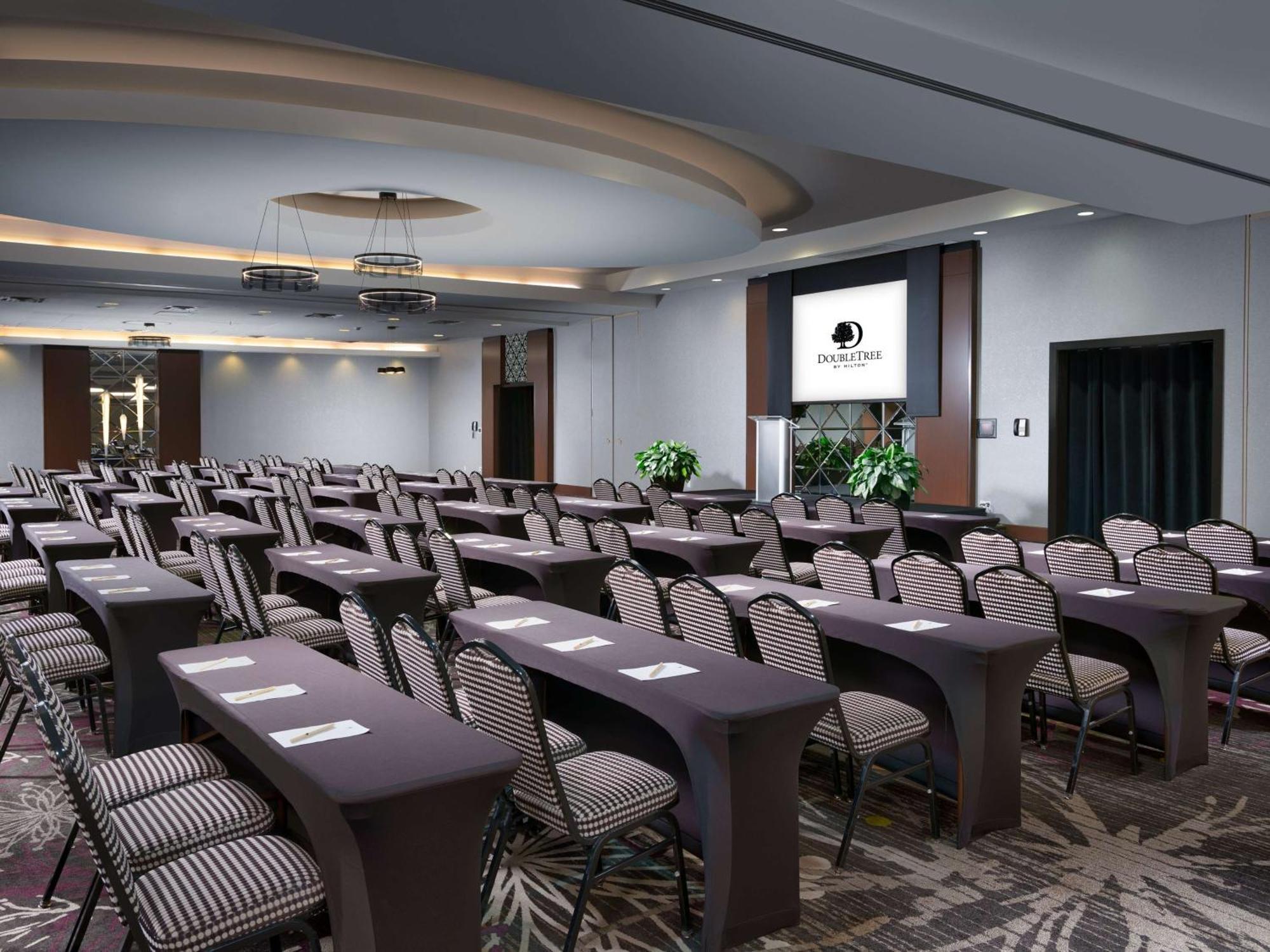 Doubletree By Hilton Hotel Chattanooga Downtown Экстерьер фото