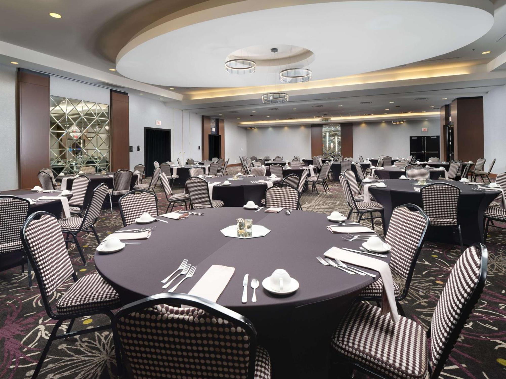 Doubletree By Hilton Hotel Chattanooga Downtown Экстерьер фото