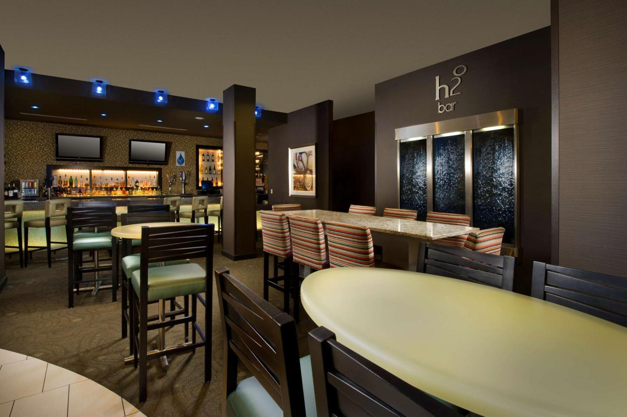 Doubletree By Hilton Hotel Chattanooga Downtown Экстерьер фото